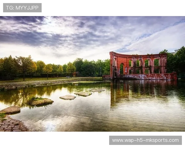 红衣首秀引爆关注，萨尔布吕肯未来太值得期待，萨尔布吕肯地图